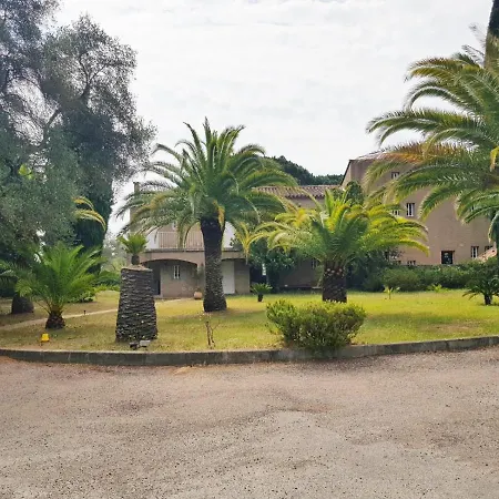 Camp De Base Dei Marres Hotel