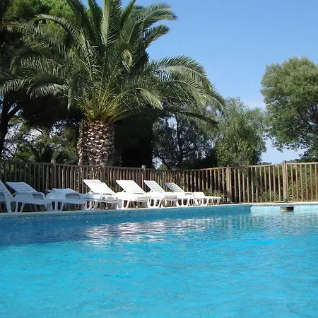 Camp De Base Dei Marres Hotel 3*