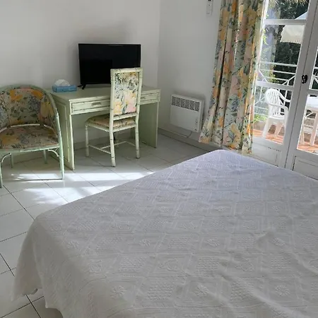 Camp De Base Dei Marres 3*