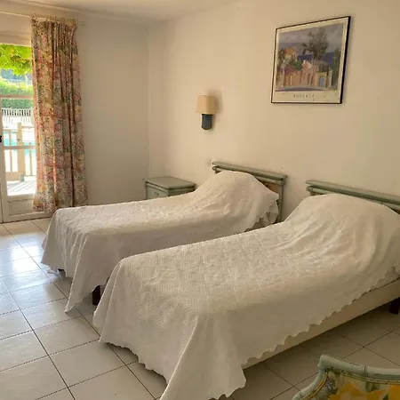 Hotel Camp De Base Dei Marres 3*